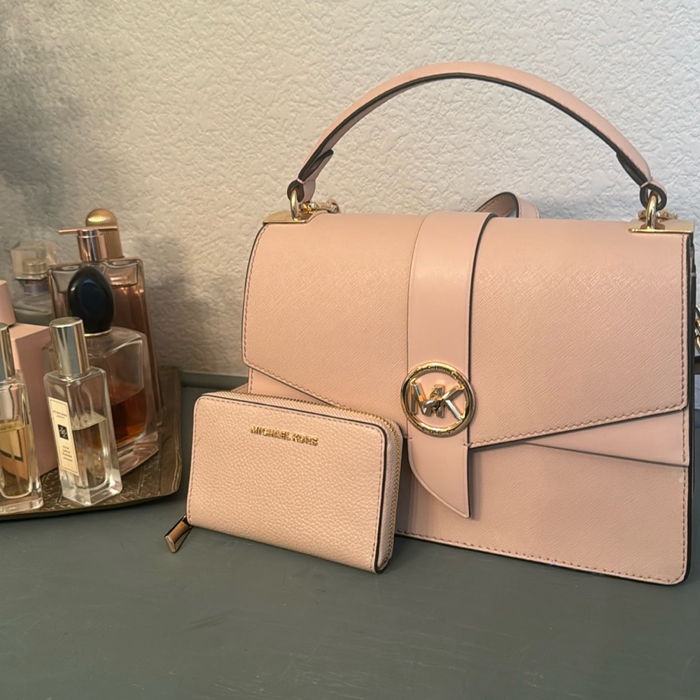 Michael Kors Greenwich Purse and Wallet Bundle